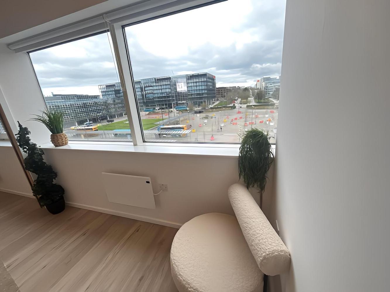1Br Luxury Flat At Train Station - Long Stays Welcome - Just Ask Milton Keynes Eksteriør billede
